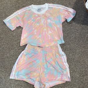 Adidas shorts crop top set